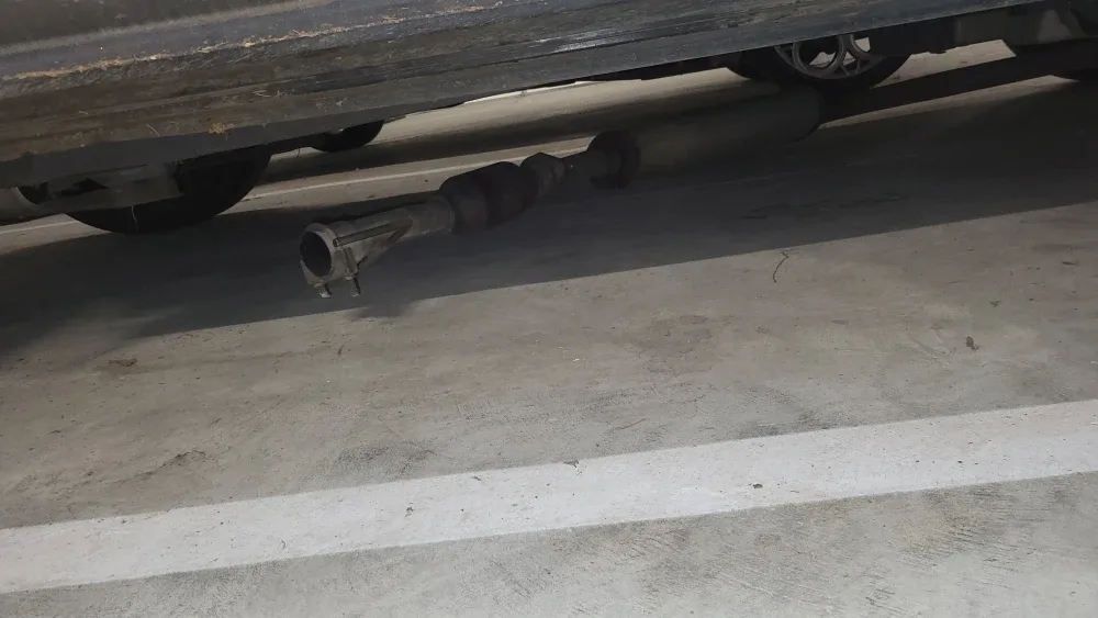 Nissan Murano SUV - Gold image indicator(8)