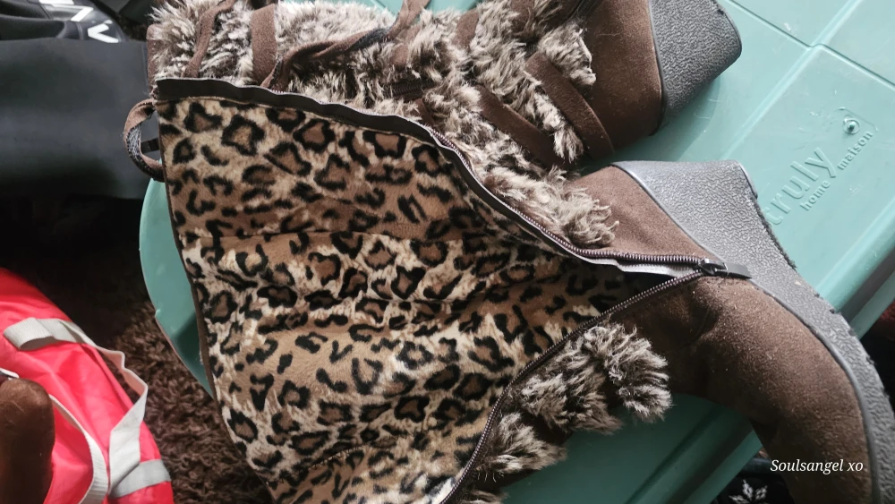 Brown Wedge Boots with Faux Fur Size 7 - photo 2