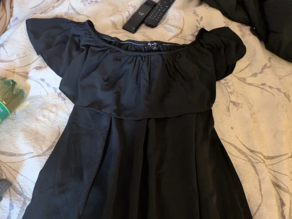 Lily McNeal Black Dress - Size L image indicator(6)