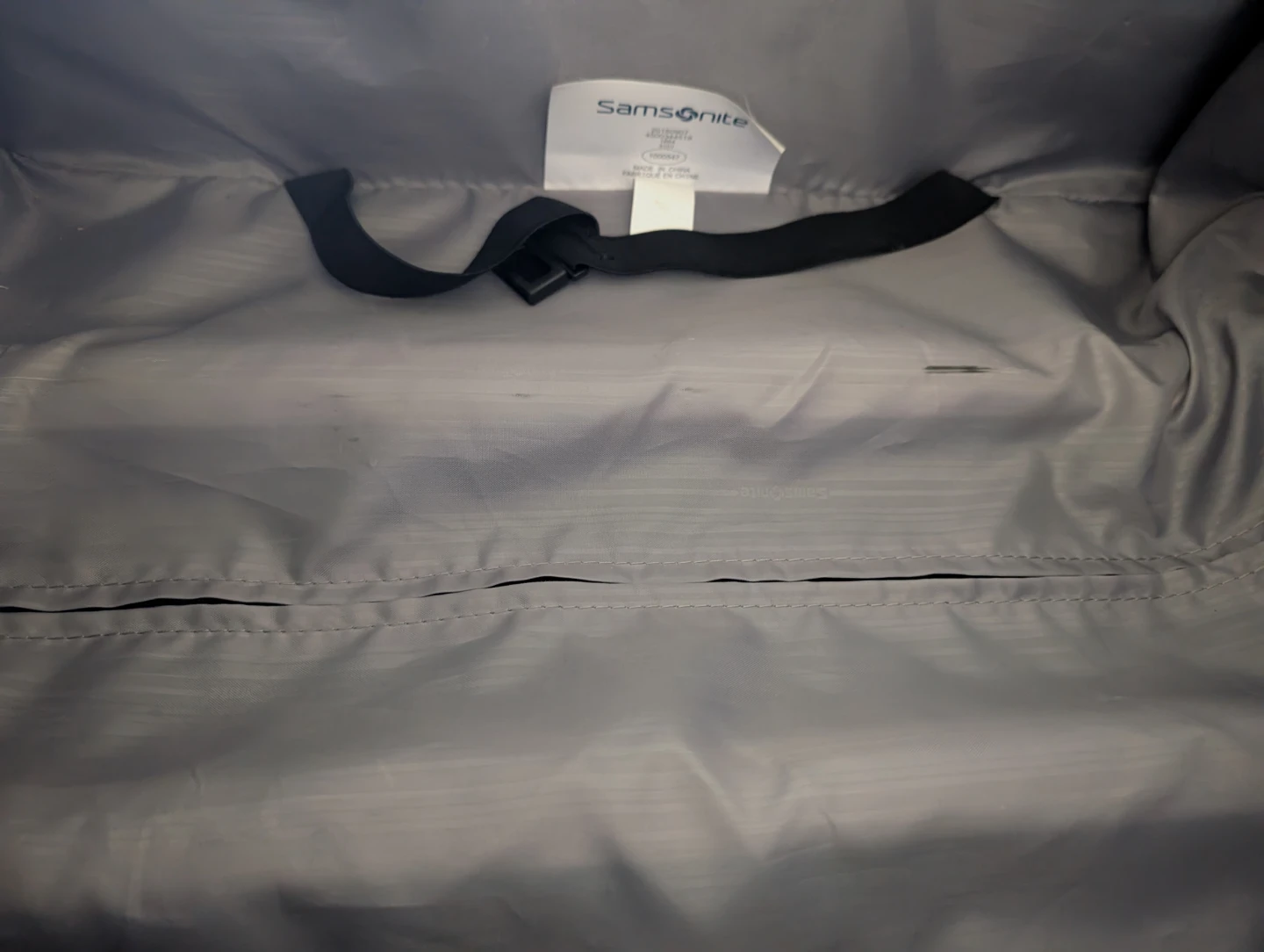 Samsonite carry-on suitcase - photo 5