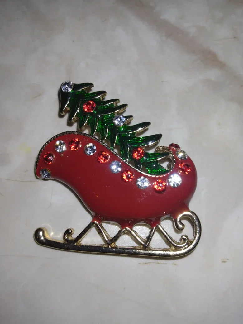 Christmas Sleigh Pin