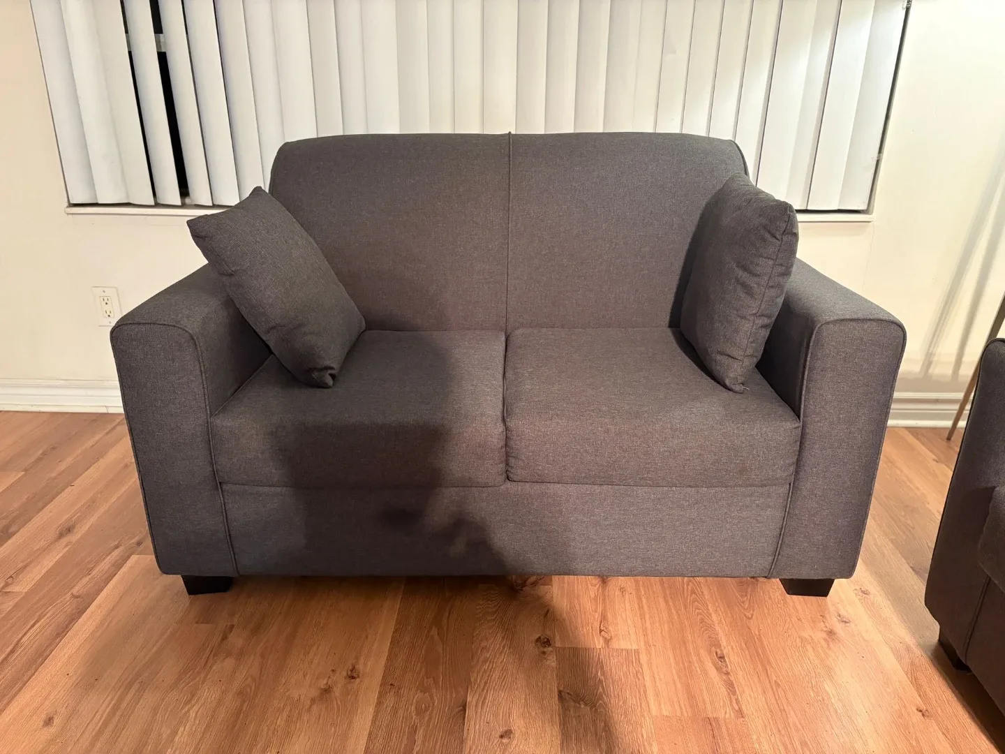 2 Piece Sofa set (Sofa & Loveseat) - Like New! image indicator(3)