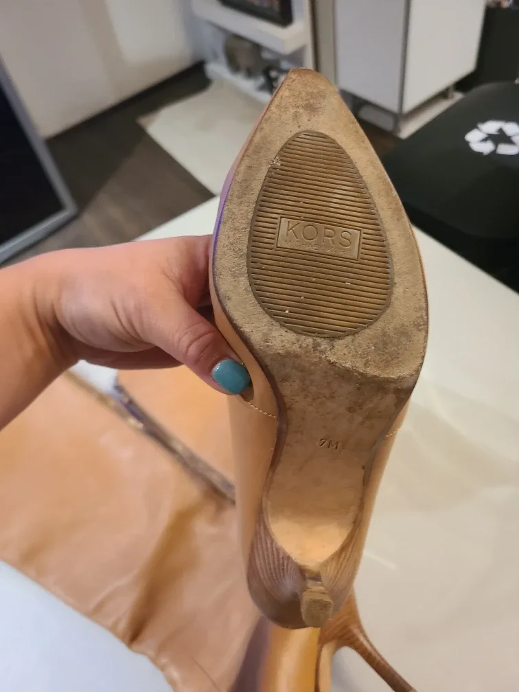 Michael kors Tan Leather Knee-High Heel Boots image indicator(9)