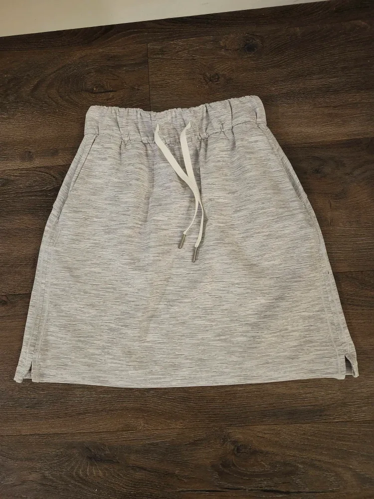 Lululemon Athletic Skirt - Size 2