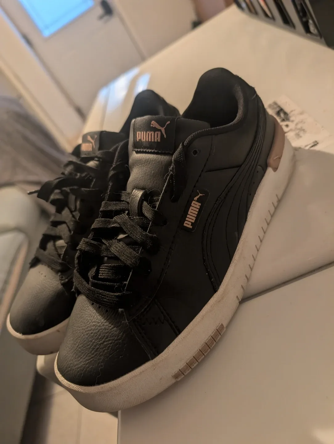 Authentic PUMA shoes image indicator(2)