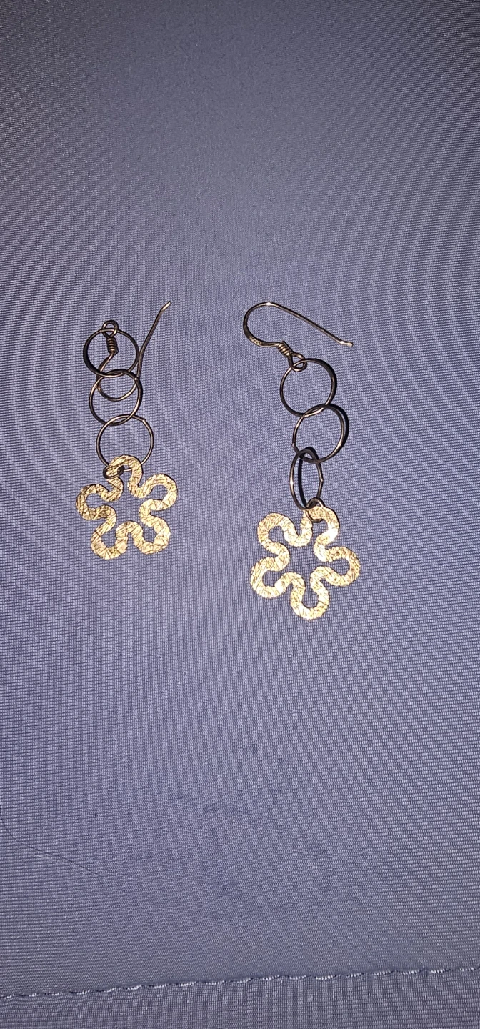 🥕Flower Drop Earrings sterling silver 9.25🥕