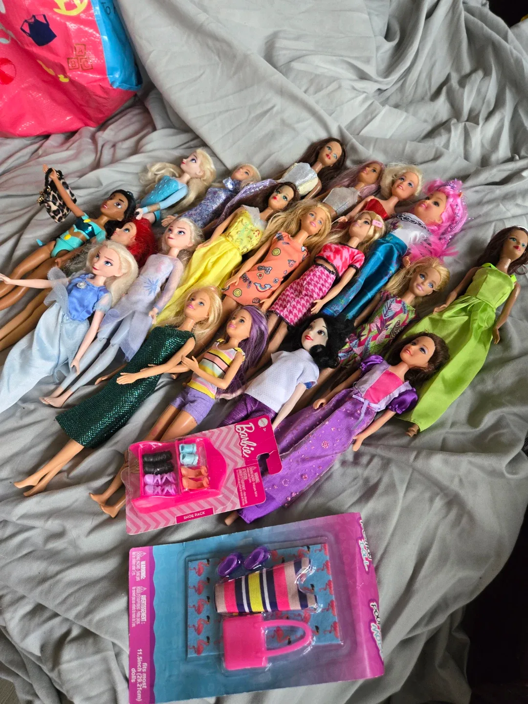 Lot of 20+ Barbie Dolls and Accessories image indicator(2)