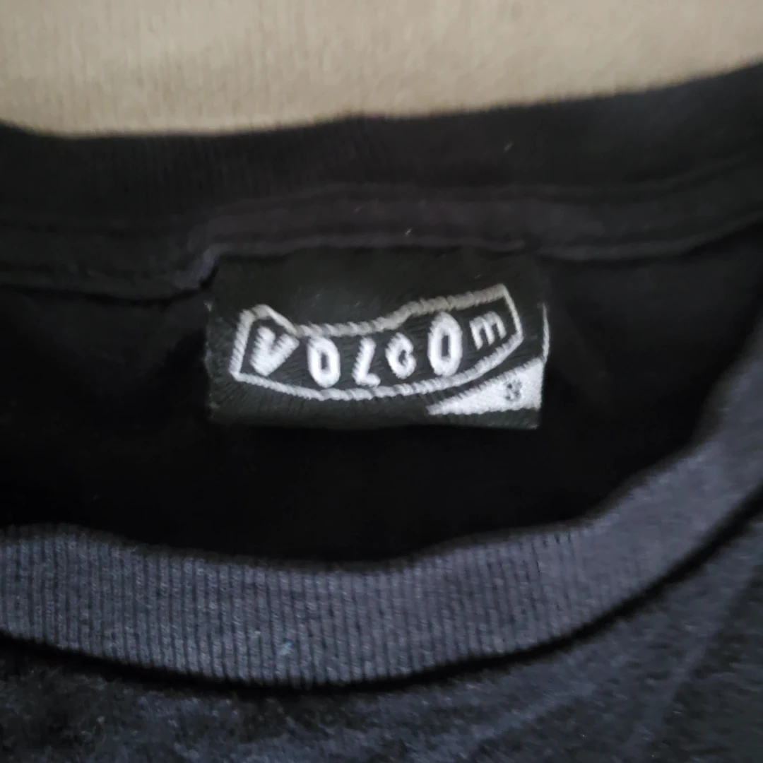 Volcom T-Shirt - Size S - photo 2