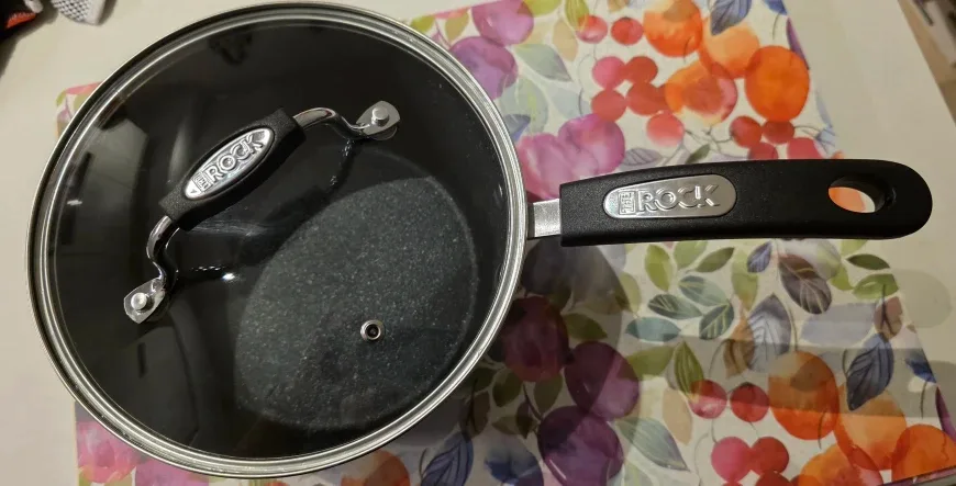 Starfrit The Rock  Non-Stick Saucepan image indicator(4)