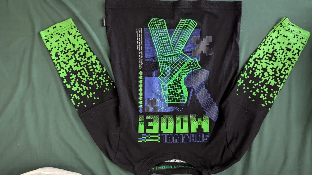 Kids' Place & Gap Pants, Minecraft Shirt 5T image indicator(2)