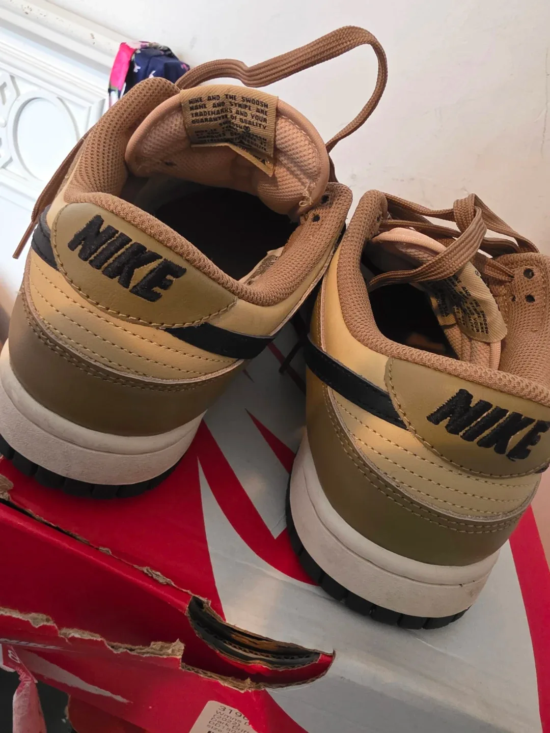 Nike Dunk Low 'Dark Driftwood' Women's Size 8.5 image indicator(4)