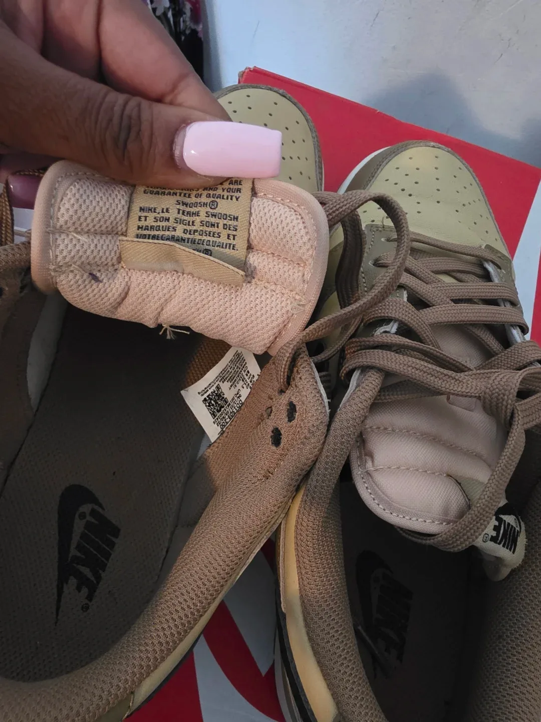 Nike Dunk Low 'Dark Driftwood' Women's Size 8.5 image indicator(5)