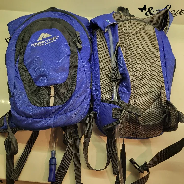 Ozark Trail Hydration Pack - Blue