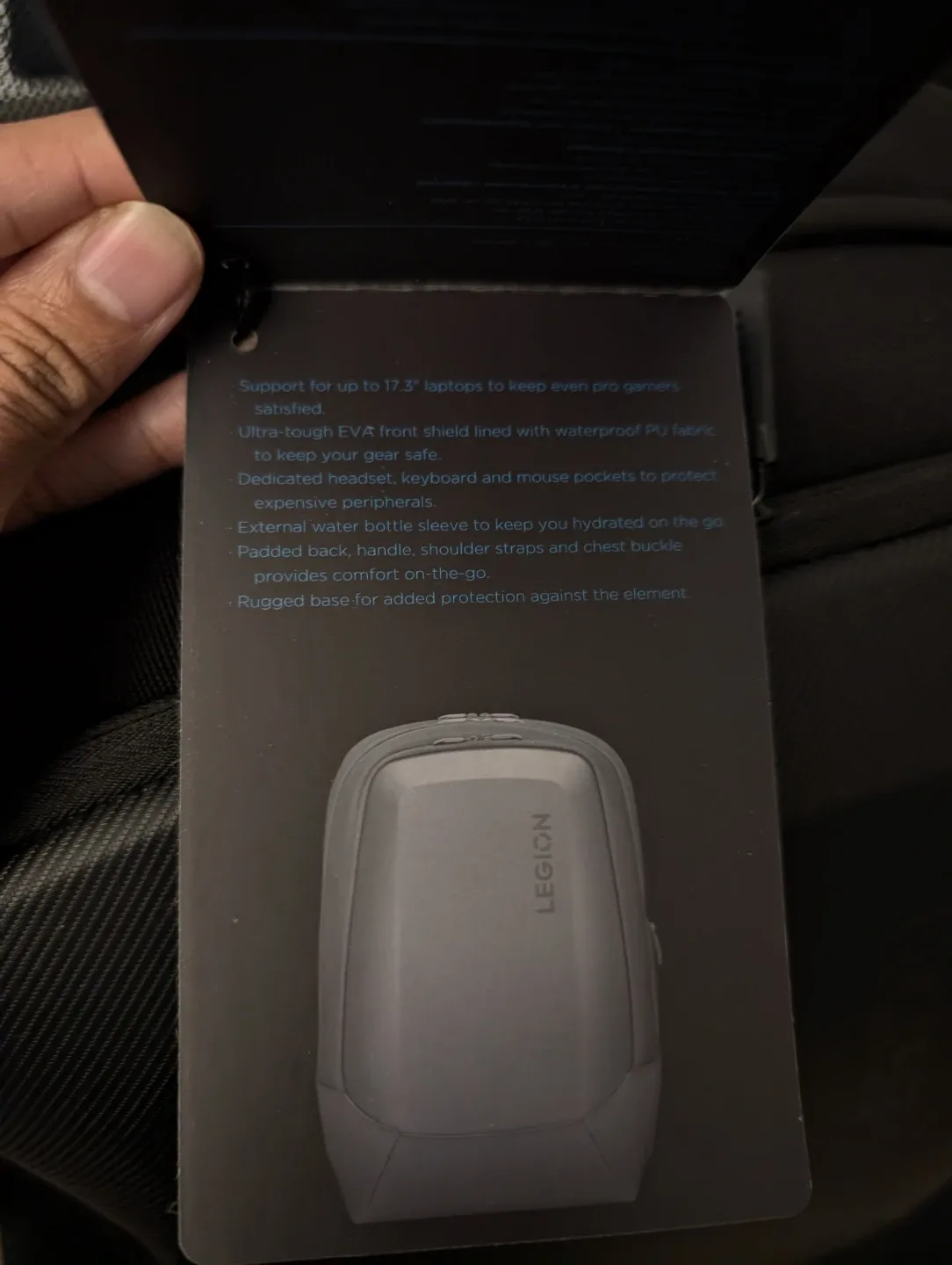 Lenovo Legion 17" Armored Backpack II image indicator(5)