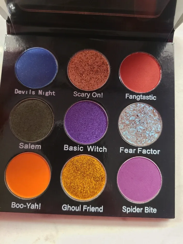 Pink Crush Cosmetics Witch, Please Eyeshadow Palette image indicator(3)