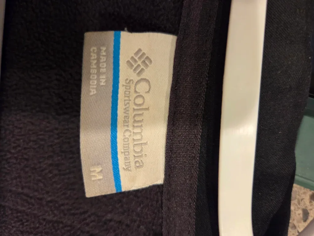 Women's Columbia Black Softshell Jacket, Size M image indicator(3)