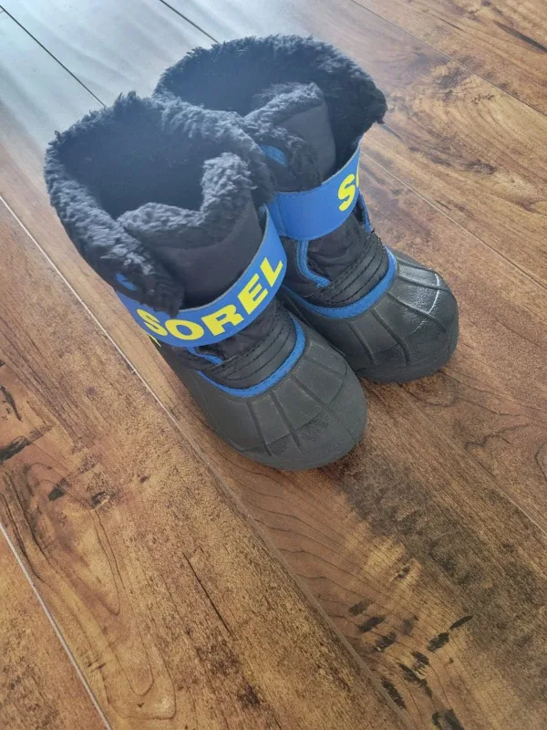 Sorel Toddler Snow Boots - Size 7