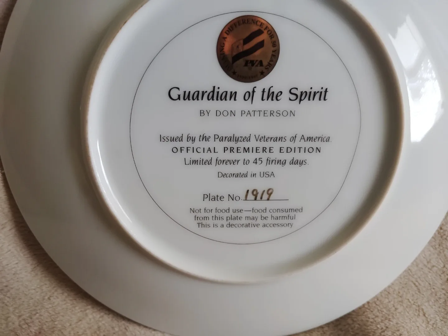 Guardian of the Spirit Decorative Plate image indicator(2)