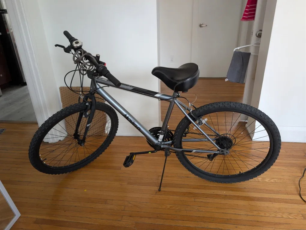 Magna Mountain Bike - Silver image indicator(5)