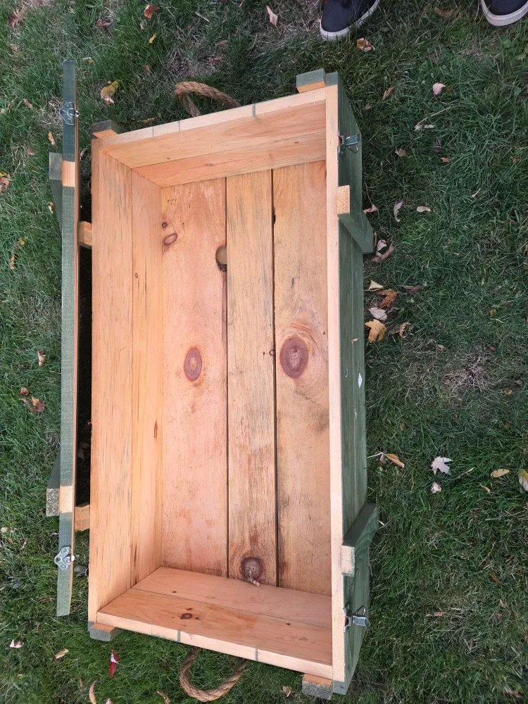 Army style crate