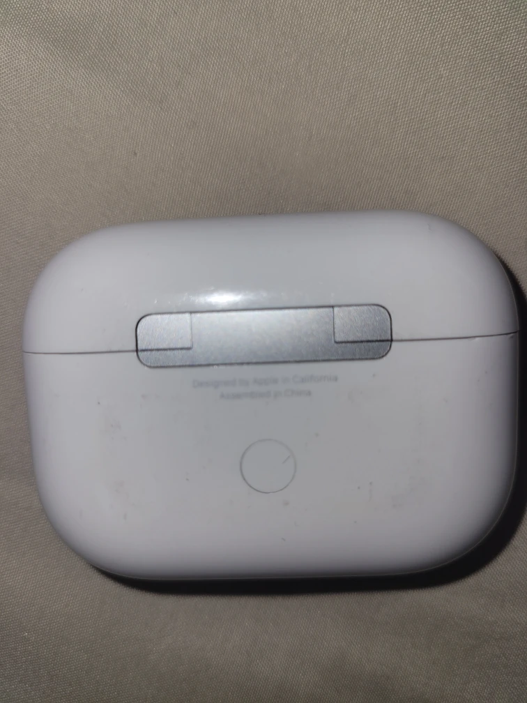 AirPods Pro Charging Case - White - photo 2