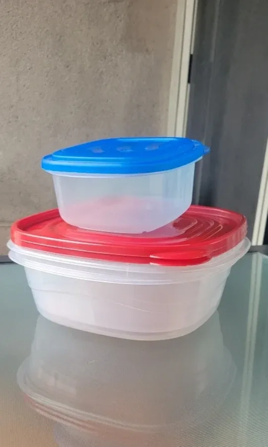 Rubbermaid TakeAlongs Containers