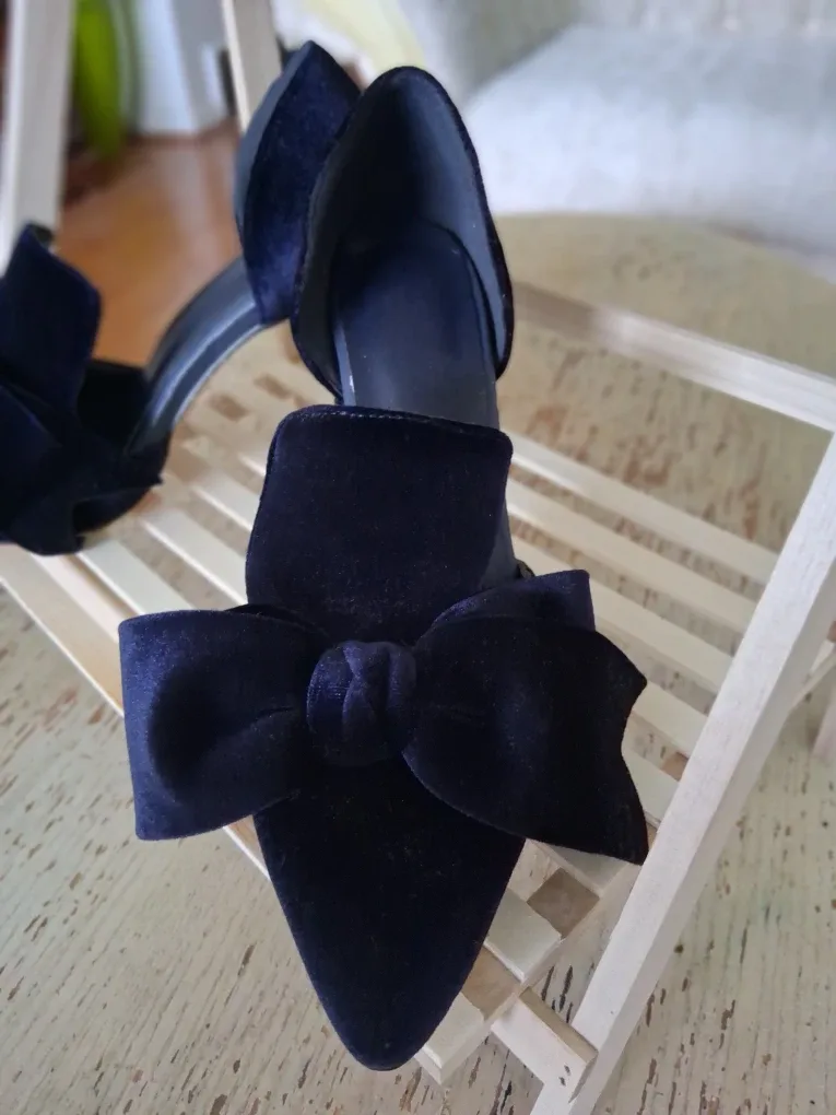 Navy Velvet Heels - Size 260 (US 9) image indicator(2)