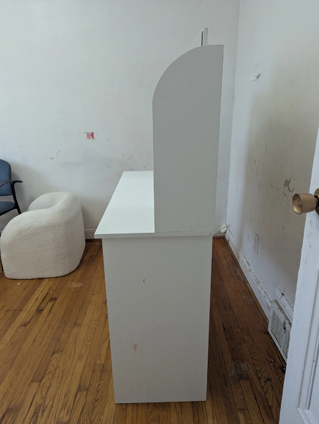 White Vanity Table with Mirror - photo 5