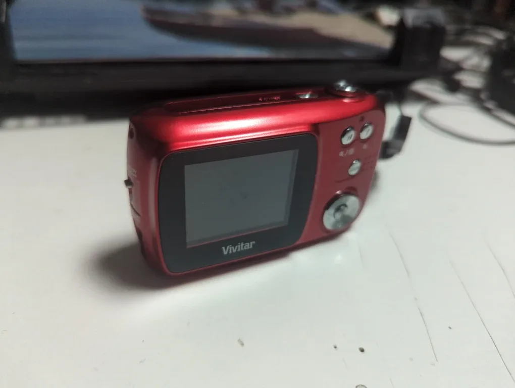 Vivitar VivCam 9112 Digital Camera image indicator(2)