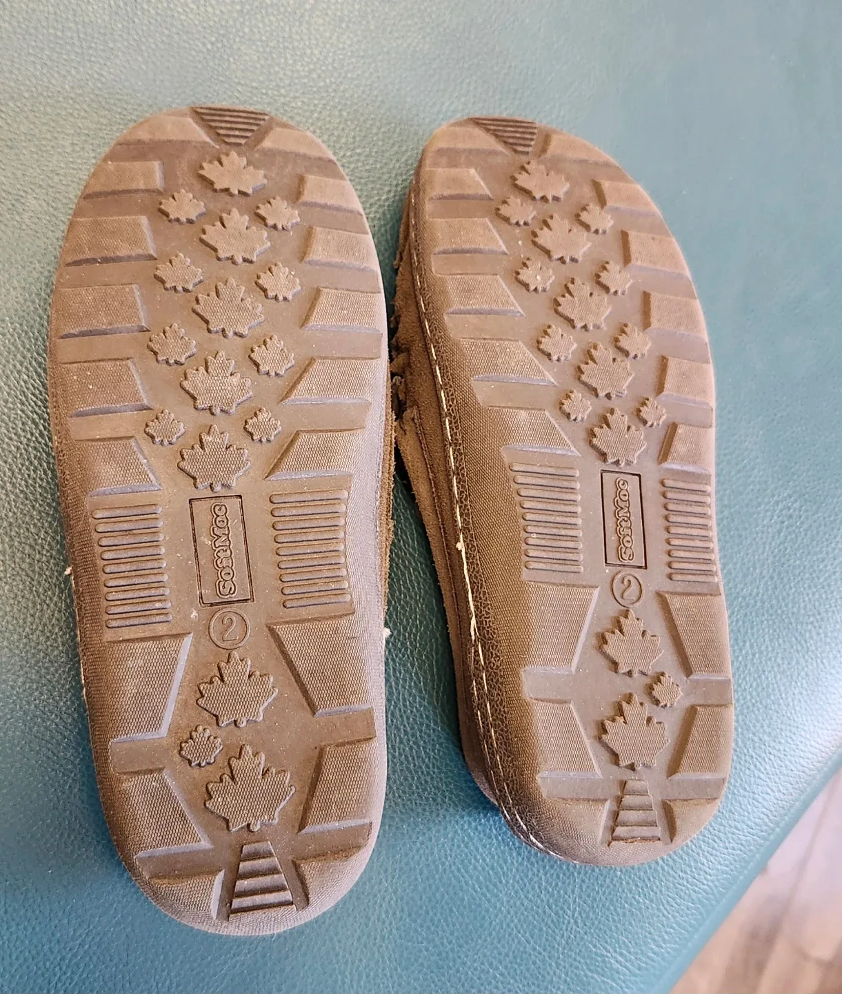 Kids boys SoftMoc Brown Moccasin Slippers Size 2M image indicator(6)