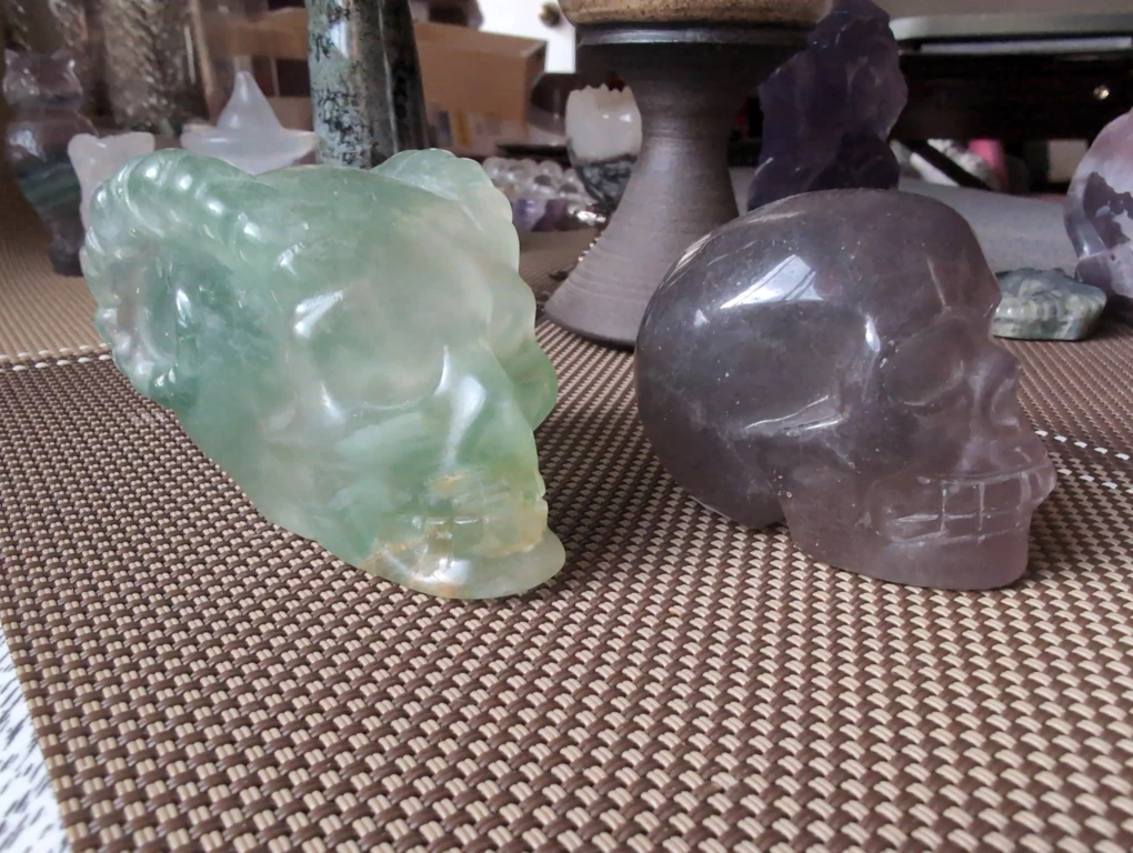 Crystal Skull Carvings - photo 2