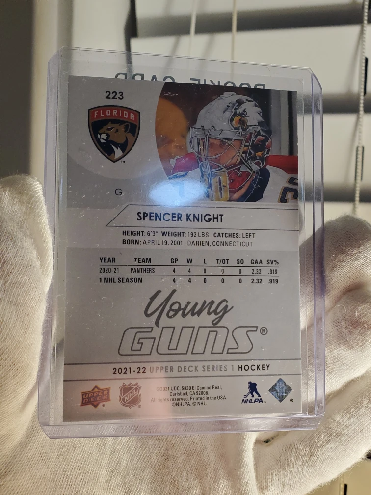 Spencer Knight Young Guns Rookie card - photo 2