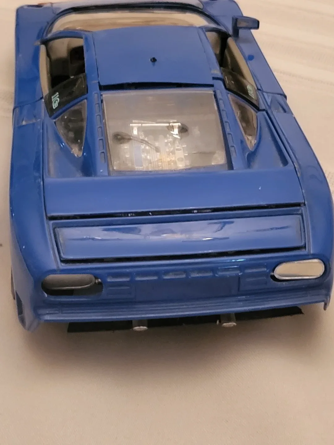 Vintage Blue 1991 Bugatti Diecast Car 1:18 image indicator(6)