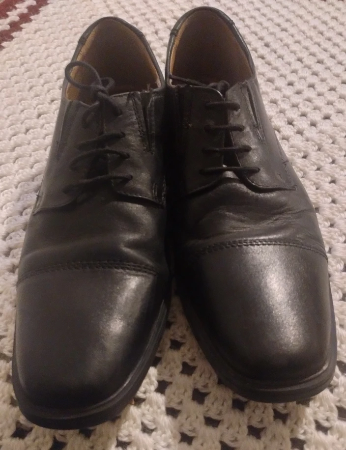 Clarks Black Leather Dress Shoes - Size 9.5 US - photo 2