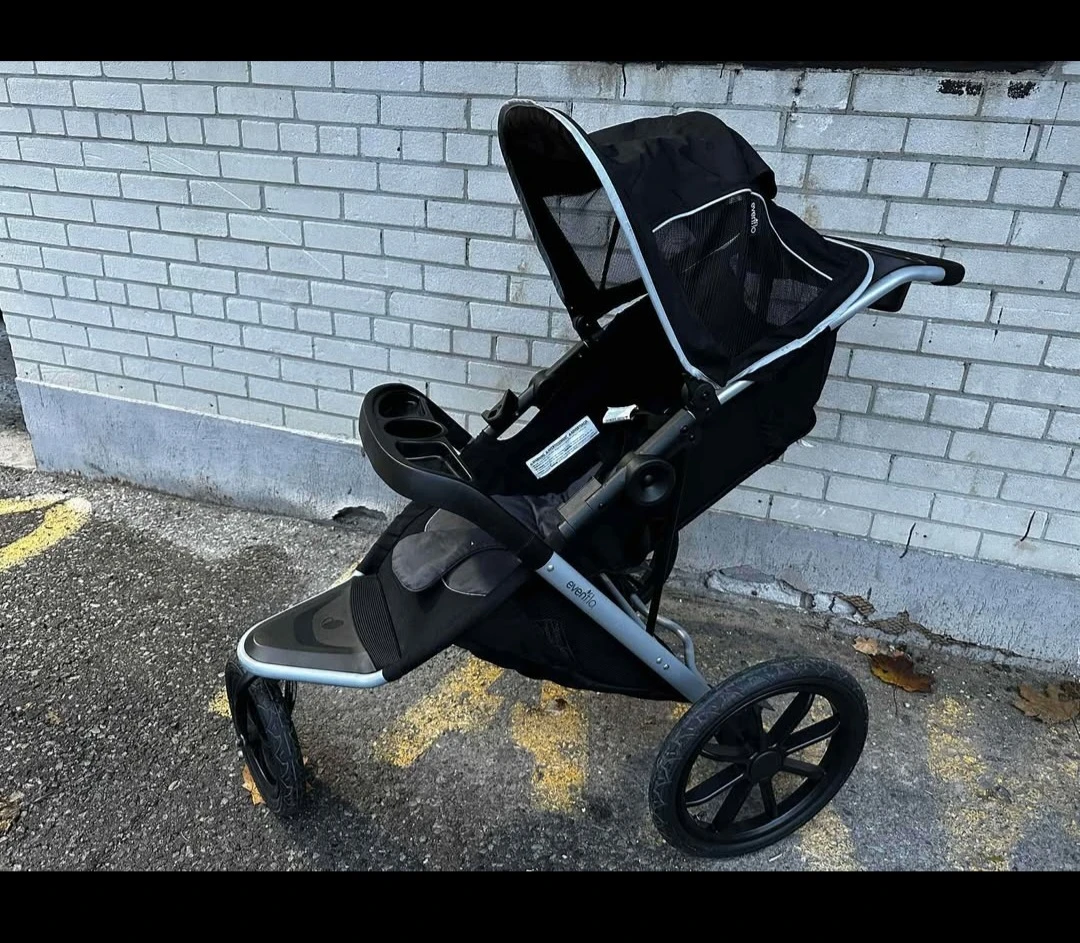 Evenflo Pivot Jogger Stroller - photo 2