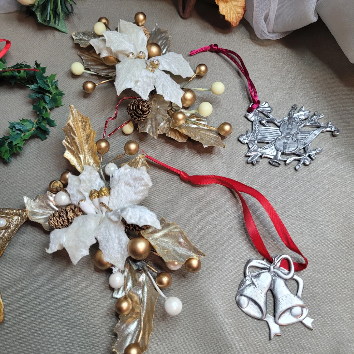 Mix Misc lot of 10 Holiday Christmas Ornaments Decoration - photo 2