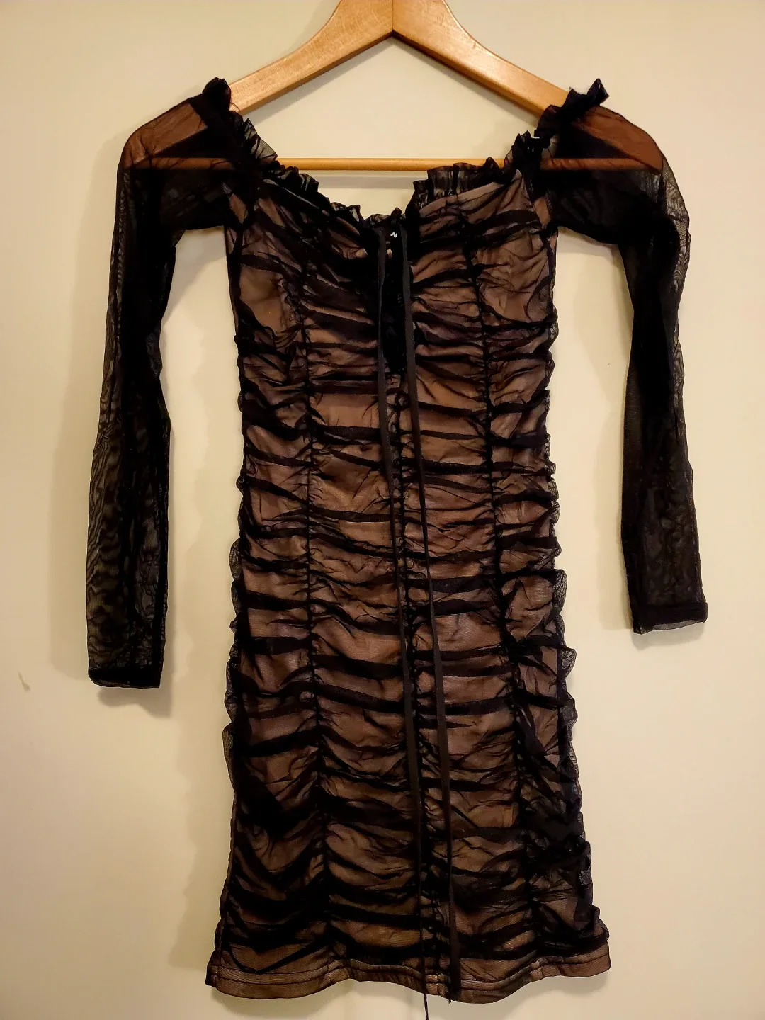 Fashion Nova Black Mini Dresses XS image indicator(3)