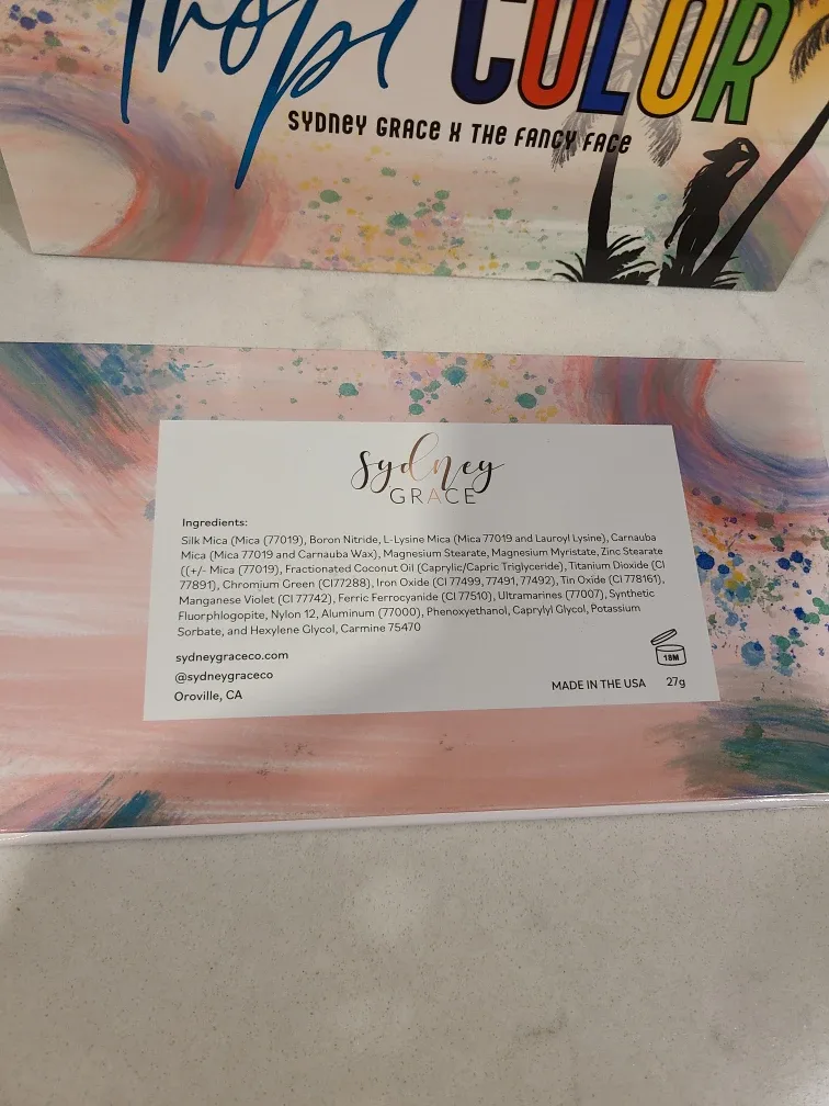 Sydney Grace TropiCOLOR Eyeshadow Palette image indicator(5)