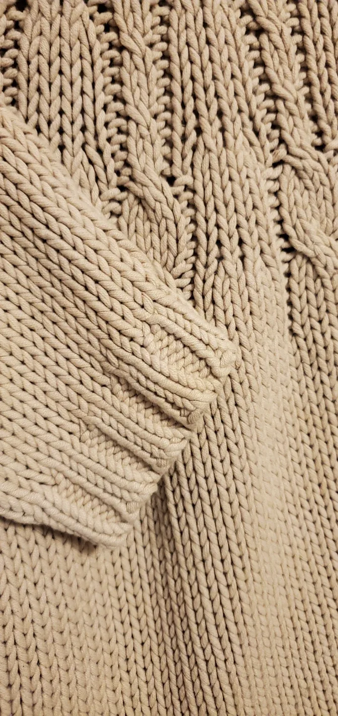 Turtleneck Sweater image indicator(3)