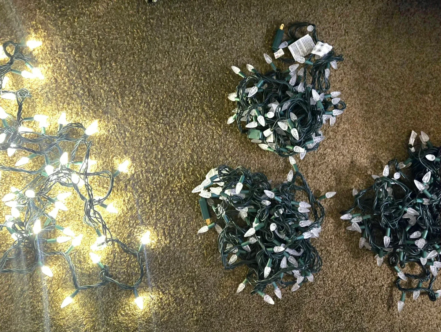 400 LED White Indoor/Outdoor Christmas Lights image indicator(4)