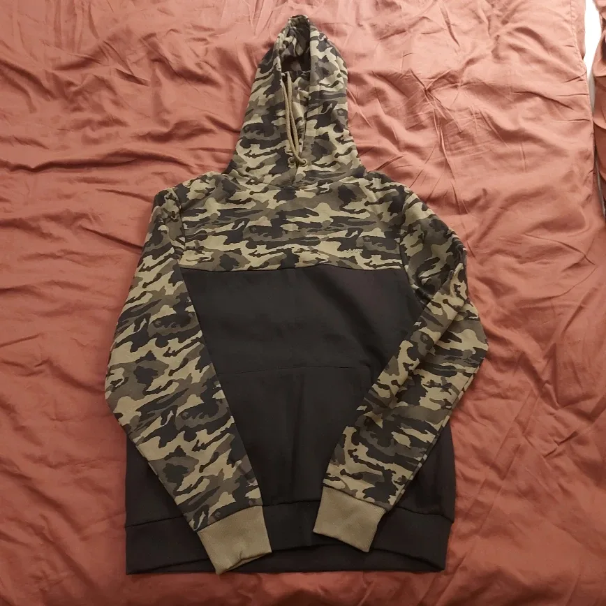 Men's Hoodies M size NEW image indicator(7)