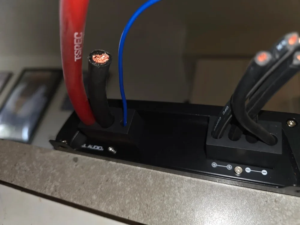 JL Audio JX1000/1D Car Amplifier image indicator(4)