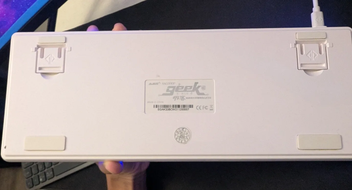 Ajazz AK33 82-Key Mechanical Keyboard - White image indicator(5)