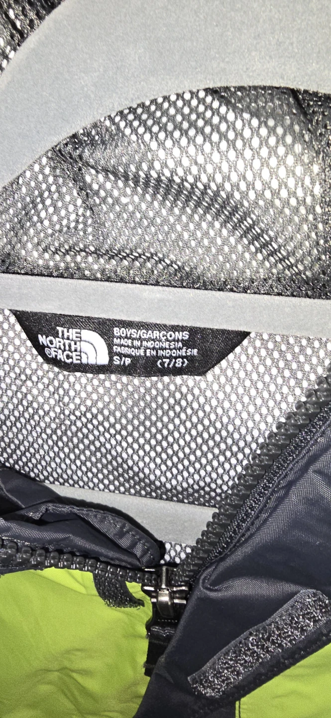 The North Face Boys' Rain Jacket - Size S (7/8) - photo 2