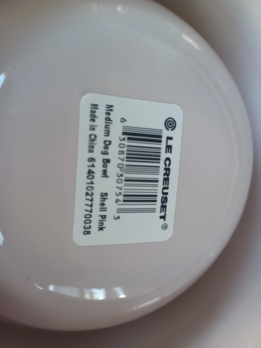 BRAND NEW in BOX Le Creuset Pet Bowl - Shell Pink, Medium - photo 4