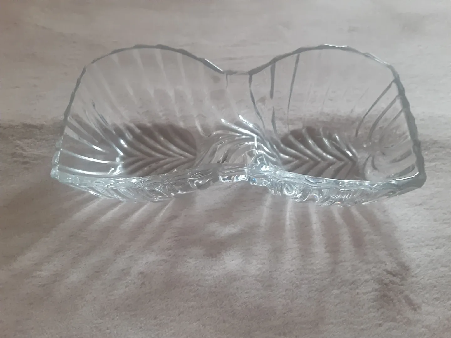 Clear Glass Divided Serving Dish image indicator(2)