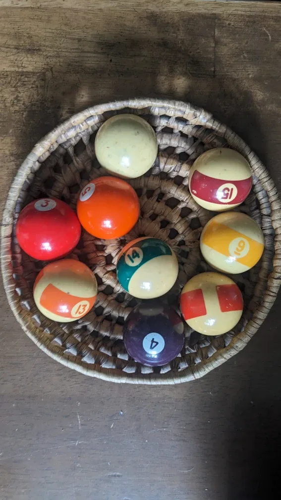 Vintage Pool/Billiard Balls image indicator(2)