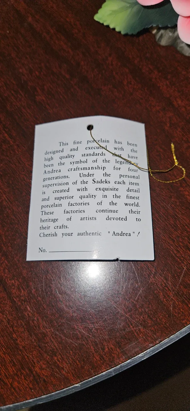 Andrea by Sadek Hummingbird Figurine image indicator(2)