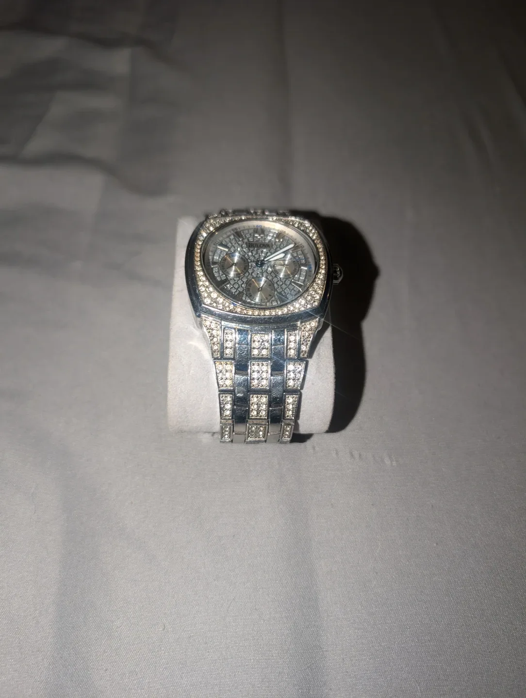 Bulova Diamond Watch image indicator(3)