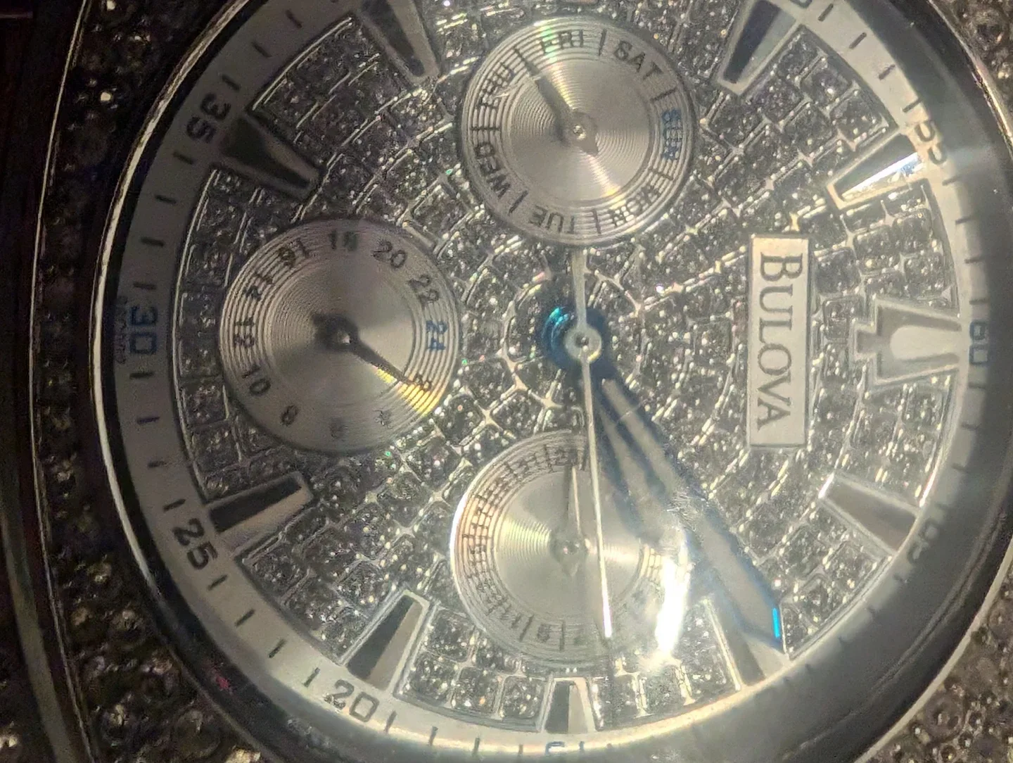 Bulova Diamond Watch image indicator(5)
